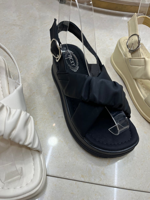 Spring Chic Cross Strap Buckle Sandals